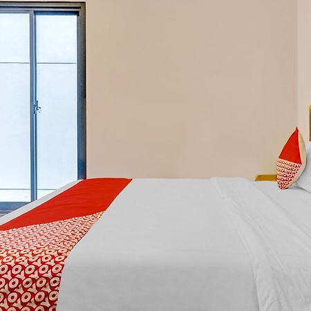 OYO 90635 Tango Juliet Residence Jakarta Bagian luar foto