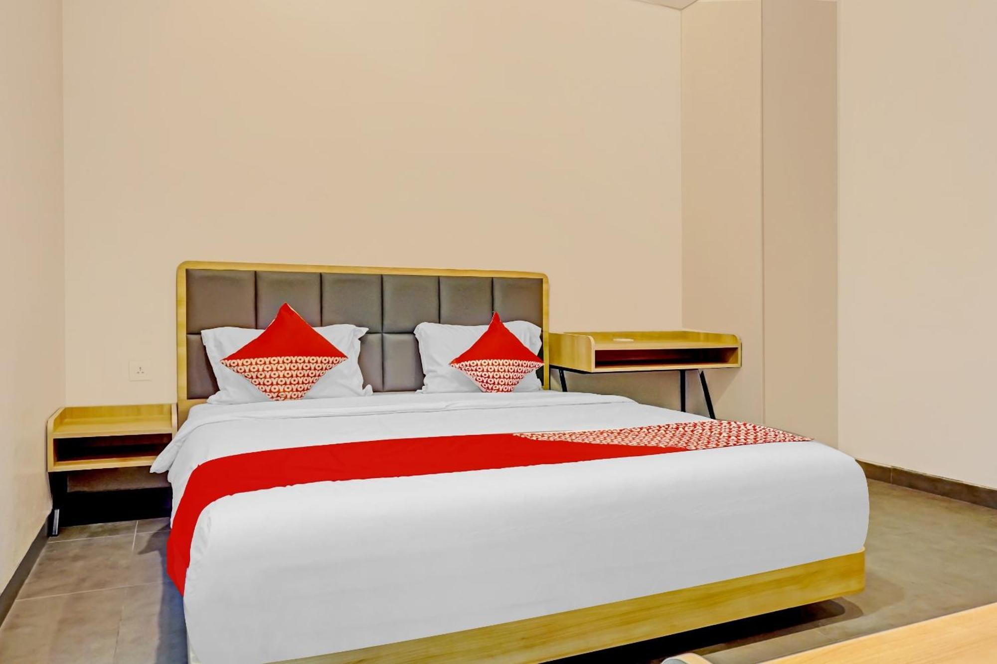 OYO 90635 Tango Juliet Residence Jakarta Bagian luar foto