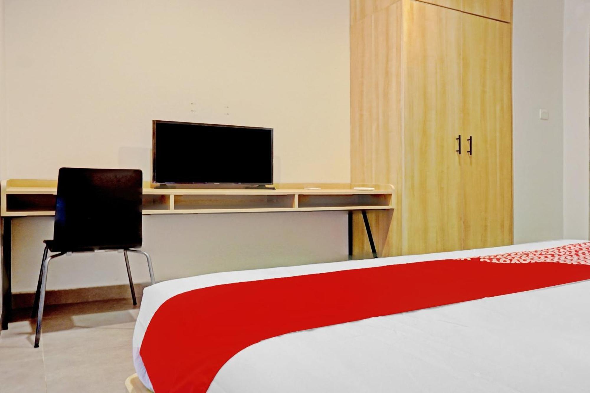 OYO 90635 Tango Juliet Residence Jakarta Bagian luar foto