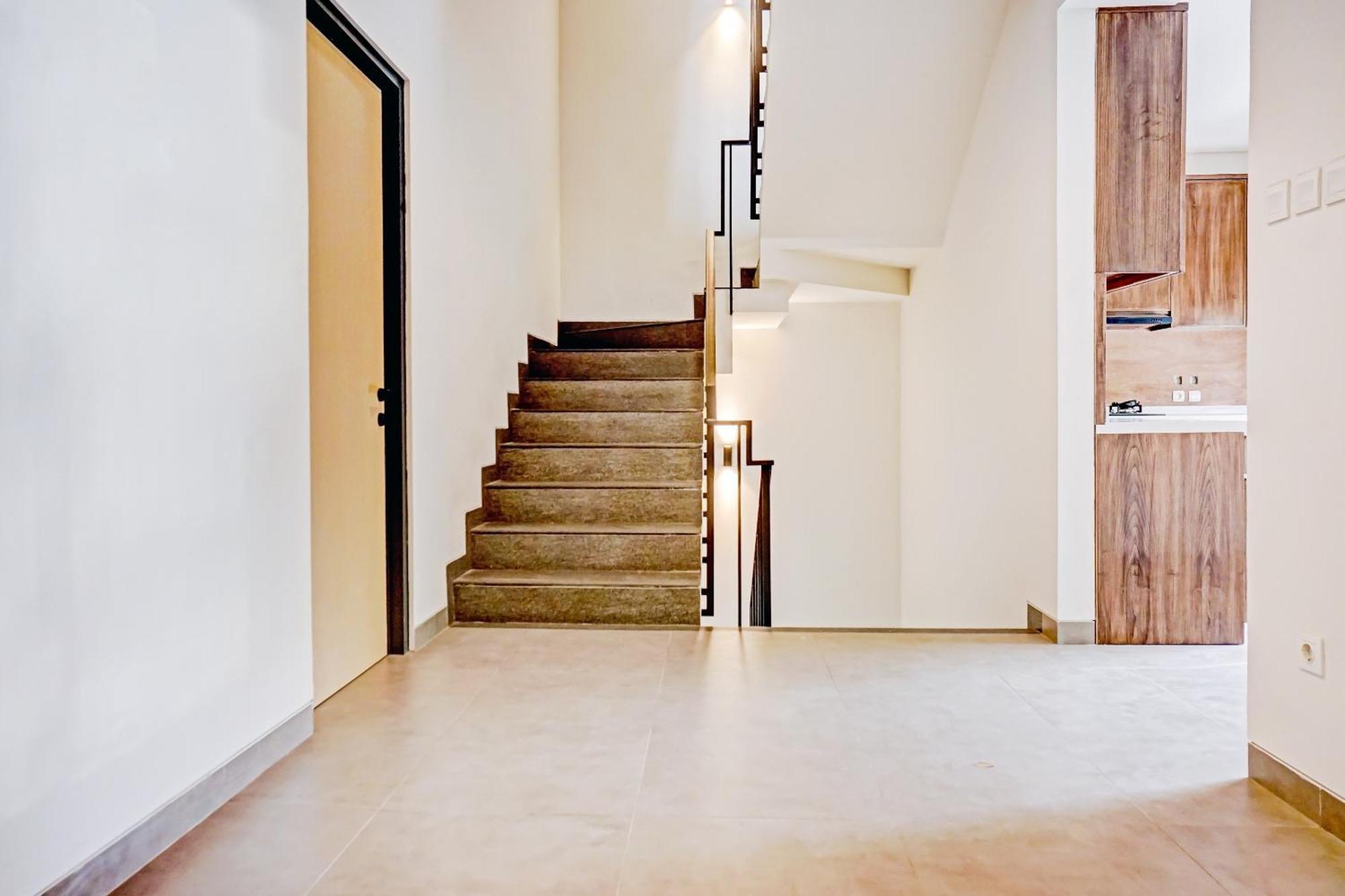 OYO 90635 Tango Juliet Residence Jakarta Bagian luar foto
