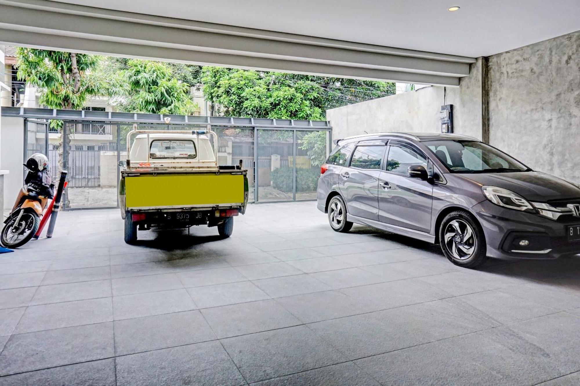 OYO 90635 Tango Juliet Residence Jakarta Bagian luar foto